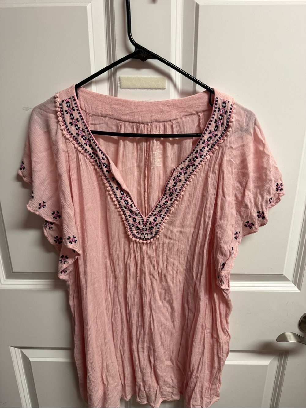 St. John’s Bay Pale Pink Embroidered V-Neck Tunic